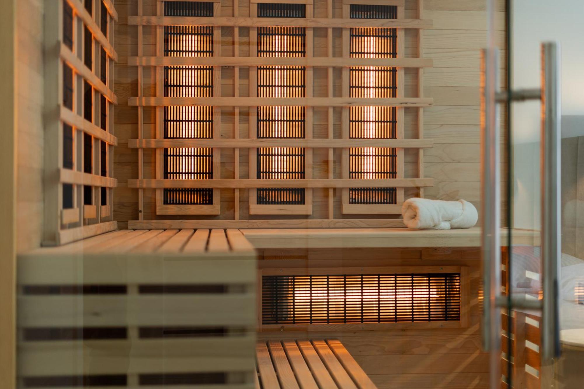 Spa Bedrooms With Sauna&Bath And Free Parking Krasków Eksteriør bilde