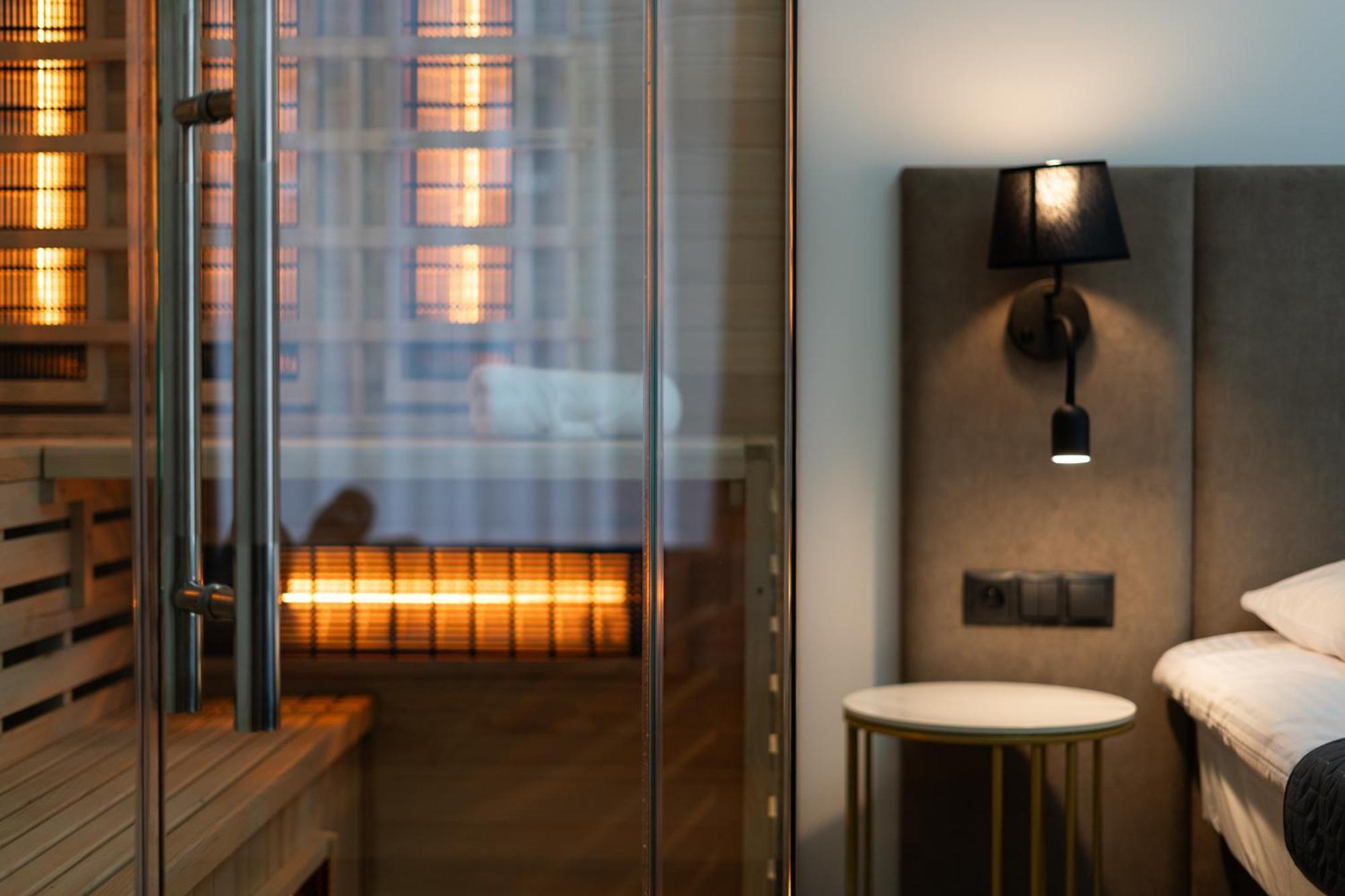 Spa Bedrooms With Sauna&Bath And Free Parking Krasków Eksteriør bilde