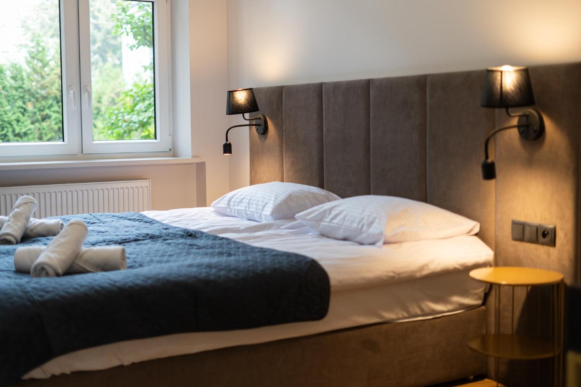 Spa Bedrooms With Sauna&Bath And Free Parking Krasków Eksteriør bilde
